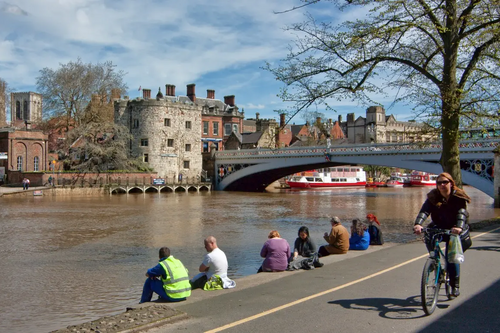 Lunchbreak on the Ouse (c) Wikimedia