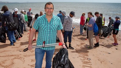 Litter pick on the beach